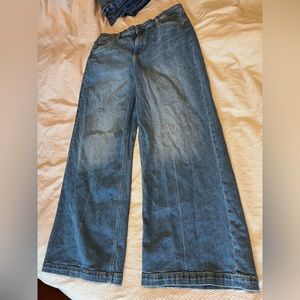 Gap wide leg, high waisted jeans size 32/14